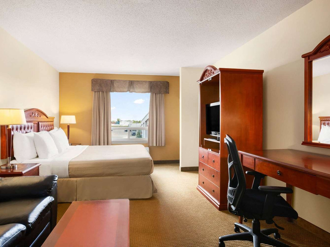 Days Inn by Wyndham Bonnyville主图