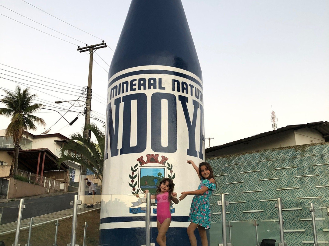 Monumento Garrafa-Lindoia必去景点