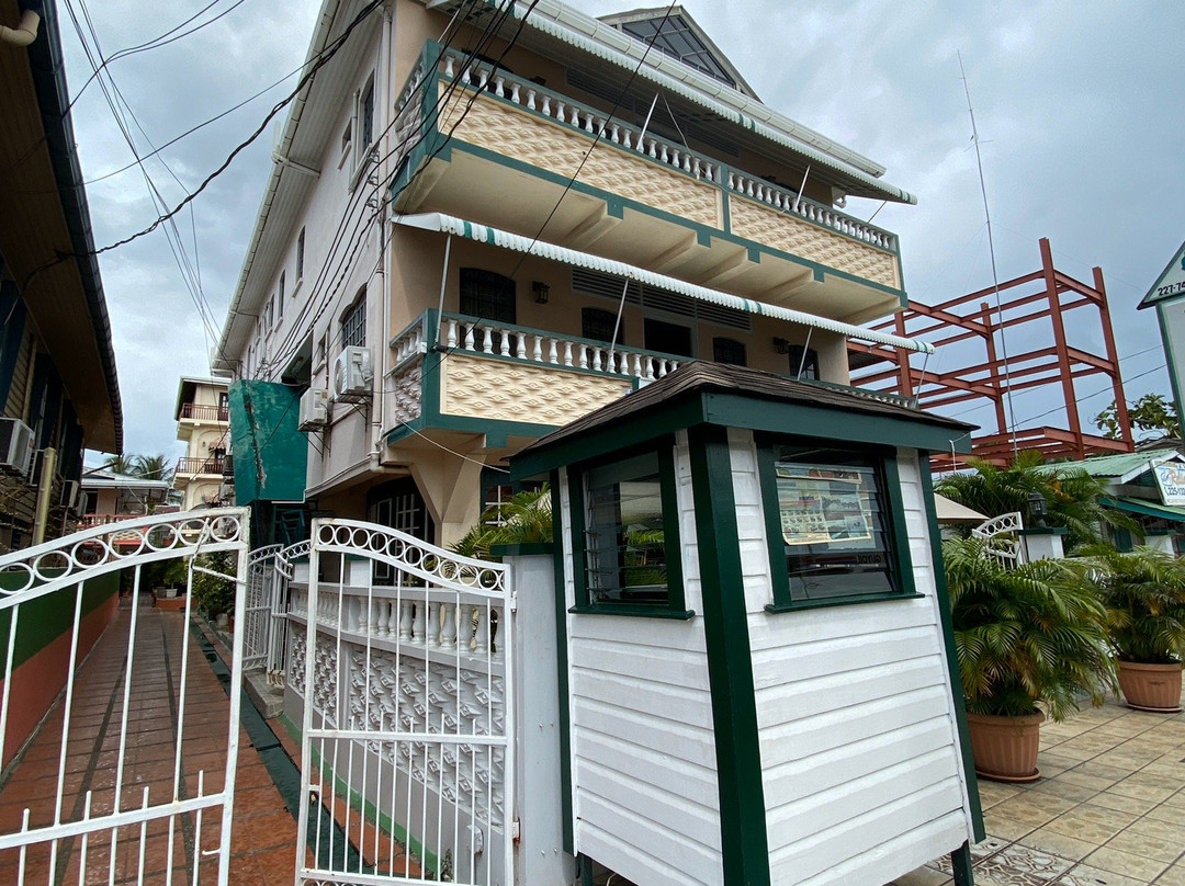 Windjammer International Cuisine & Comfort Inn主图