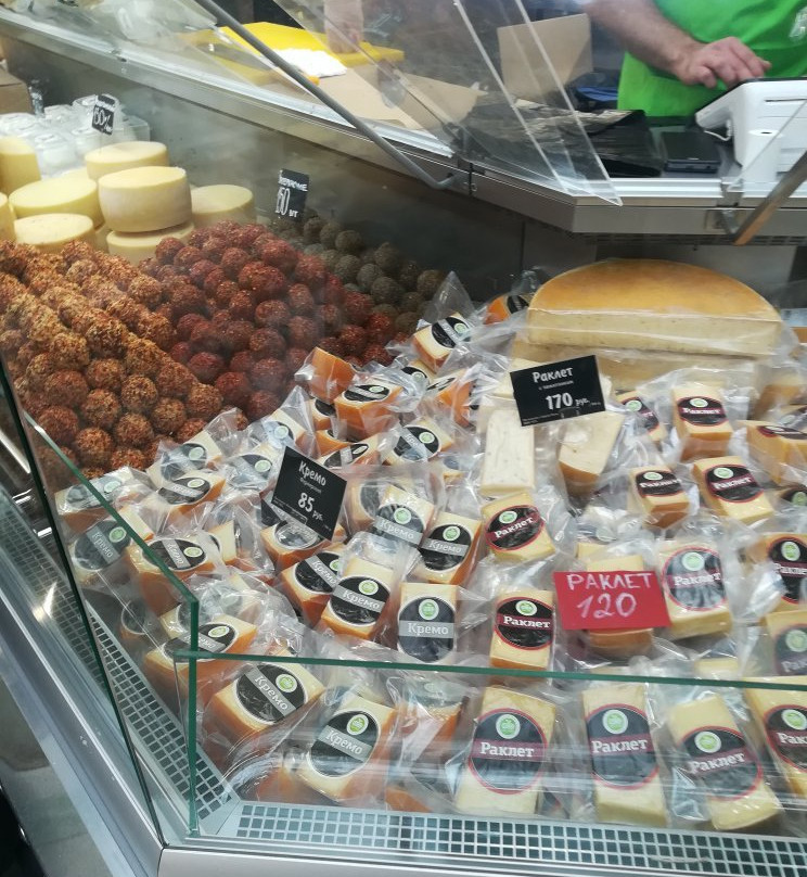 Dolgoozyorny-圣彼得堡必去景点