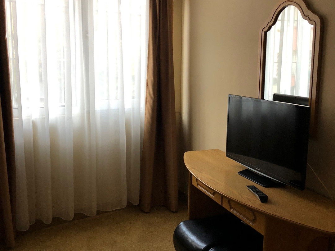 阿维翁酒店主图