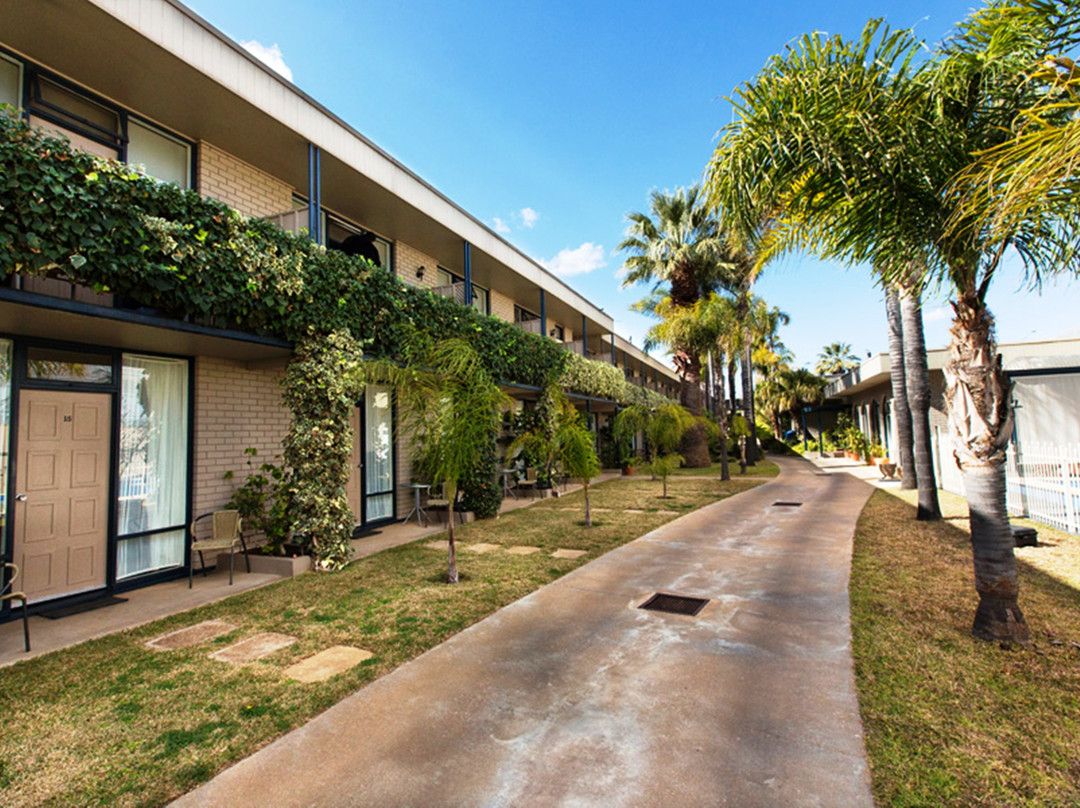 Sandor's Motor Inn主图