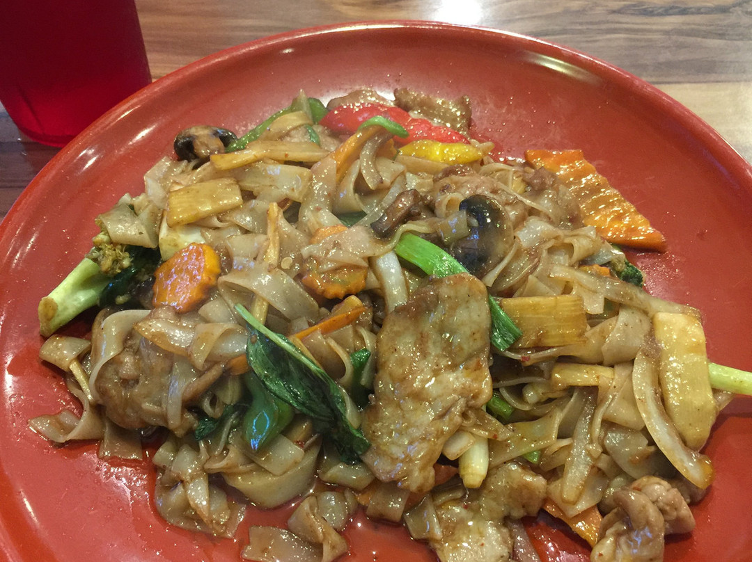 长滩餐馆和美食-Basil's Cafe