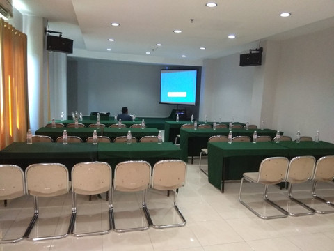 阿斯托利酒店主图