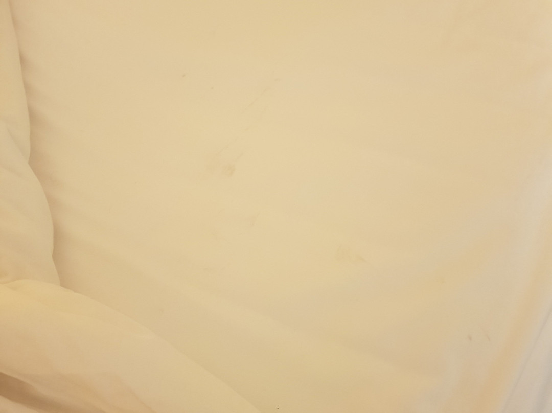 华美达格兰瑟姆酒店主图