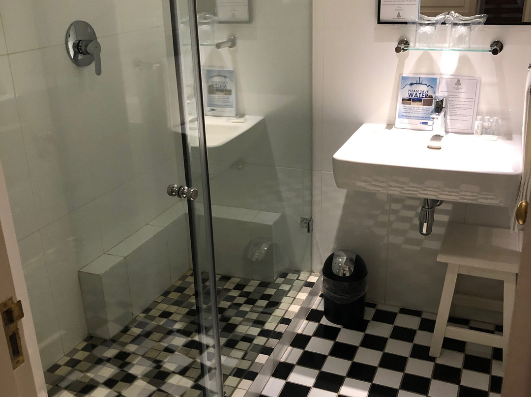 斯特恩波池酒店主图