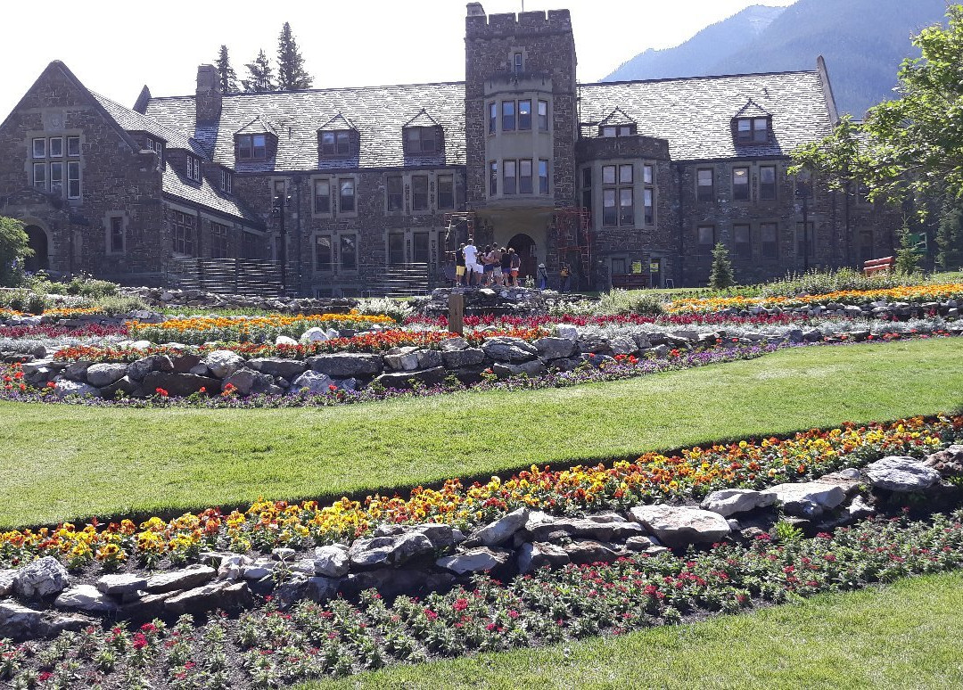 Parks Administration Building-班夫必去景点