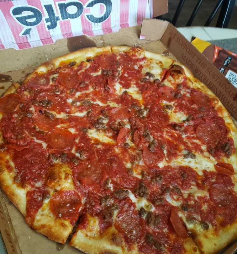 Karvelas Pizza Lagrange