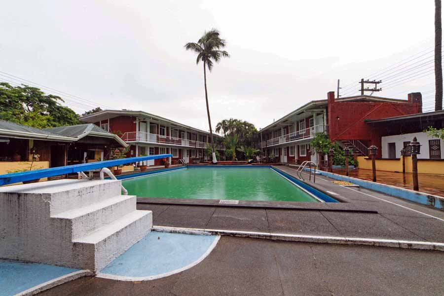 Sunset Garden Inn-泳池