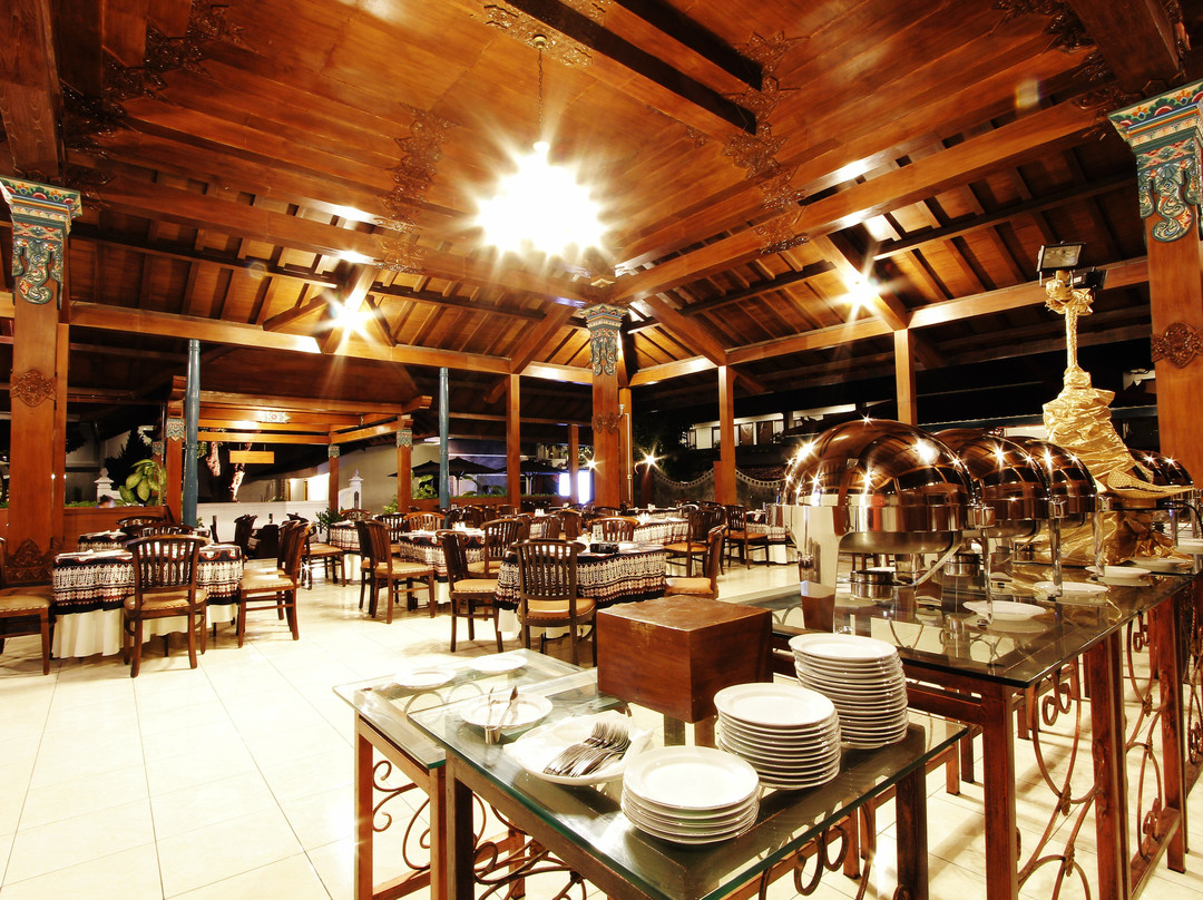 卡拉库萨马酒店主图