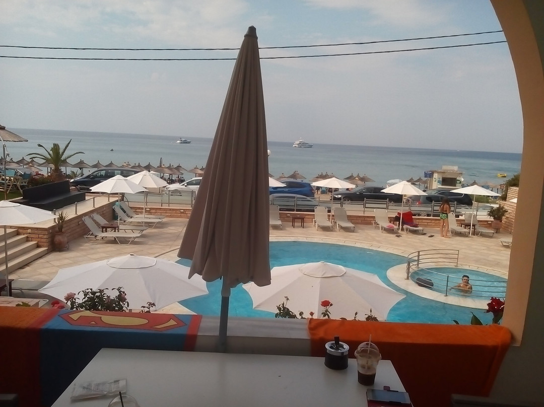 Haris Apartments主图