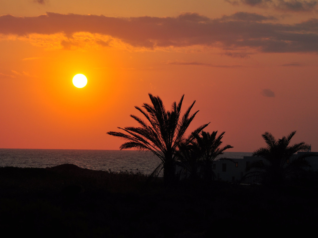 佐巴斯海滩村庄酒店主图