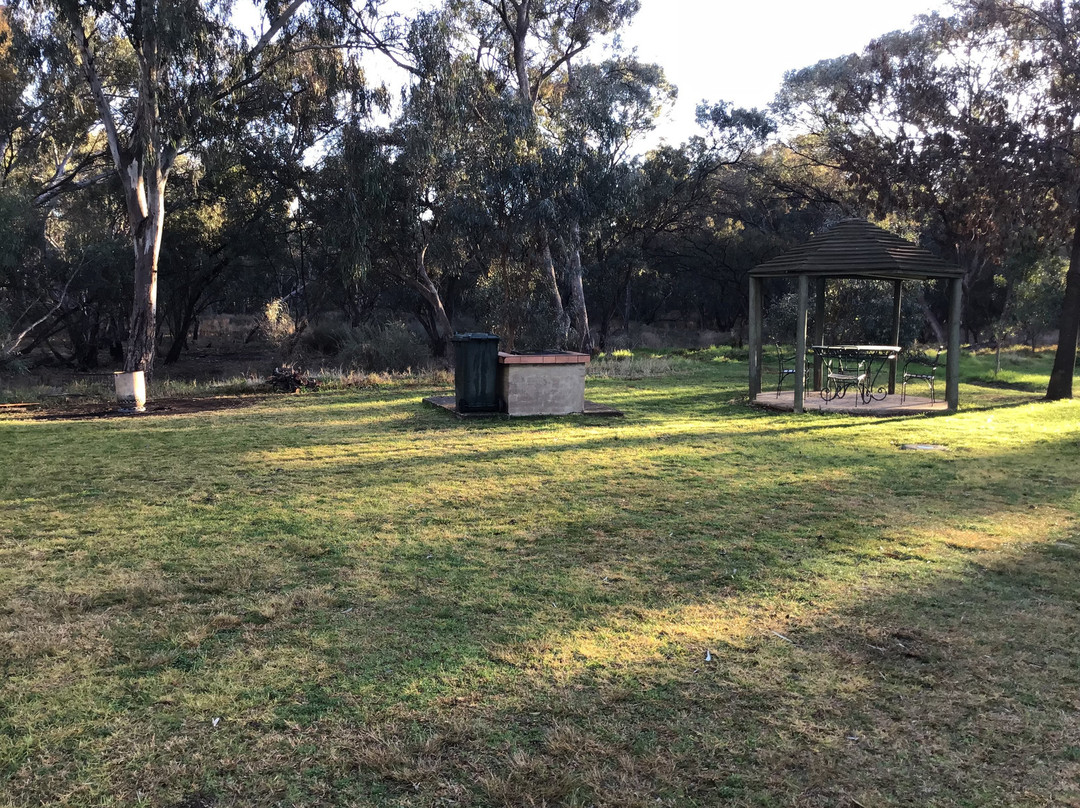 Jerilderie Motel & Caravan Park主图