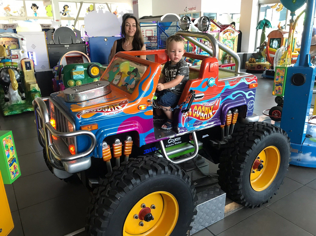 Galactica Entertainment-利马索尔必去景点