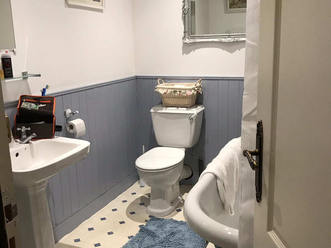 Les Eaux De La Petite Fontaine主图