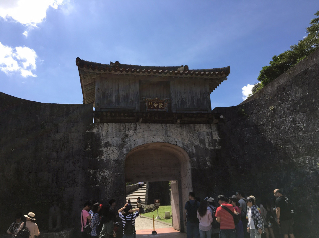 Kankaimon-那霸市必去景点
