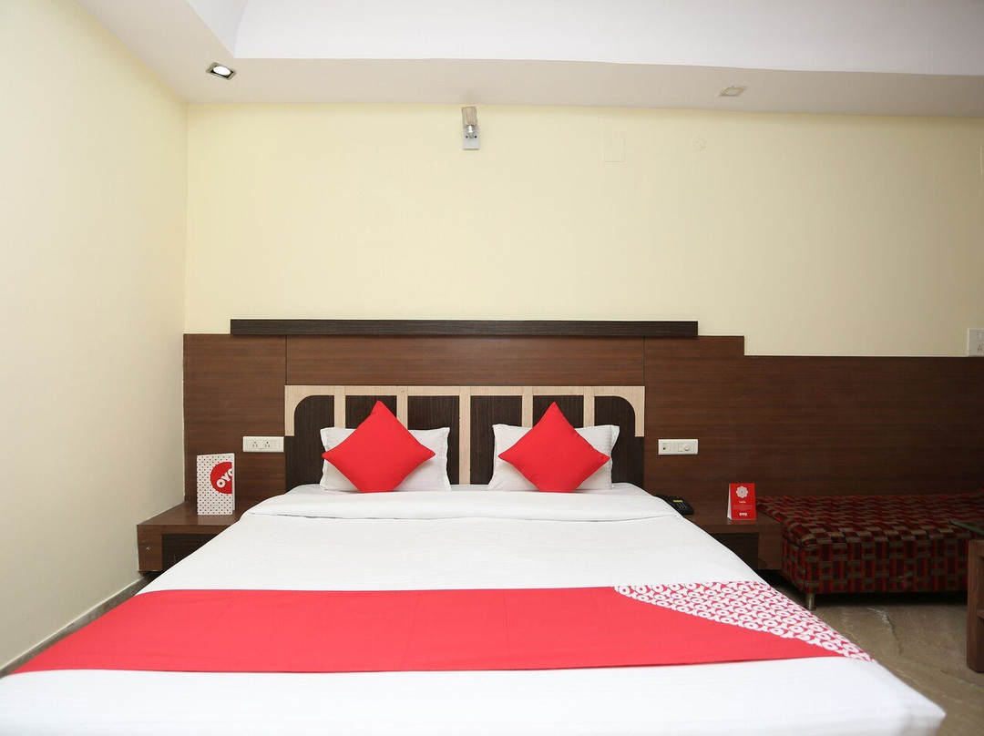OYO 8625 Yogendra Residency主图