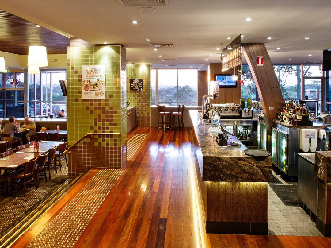 Nightcap at Shoppingtown Hotel主图