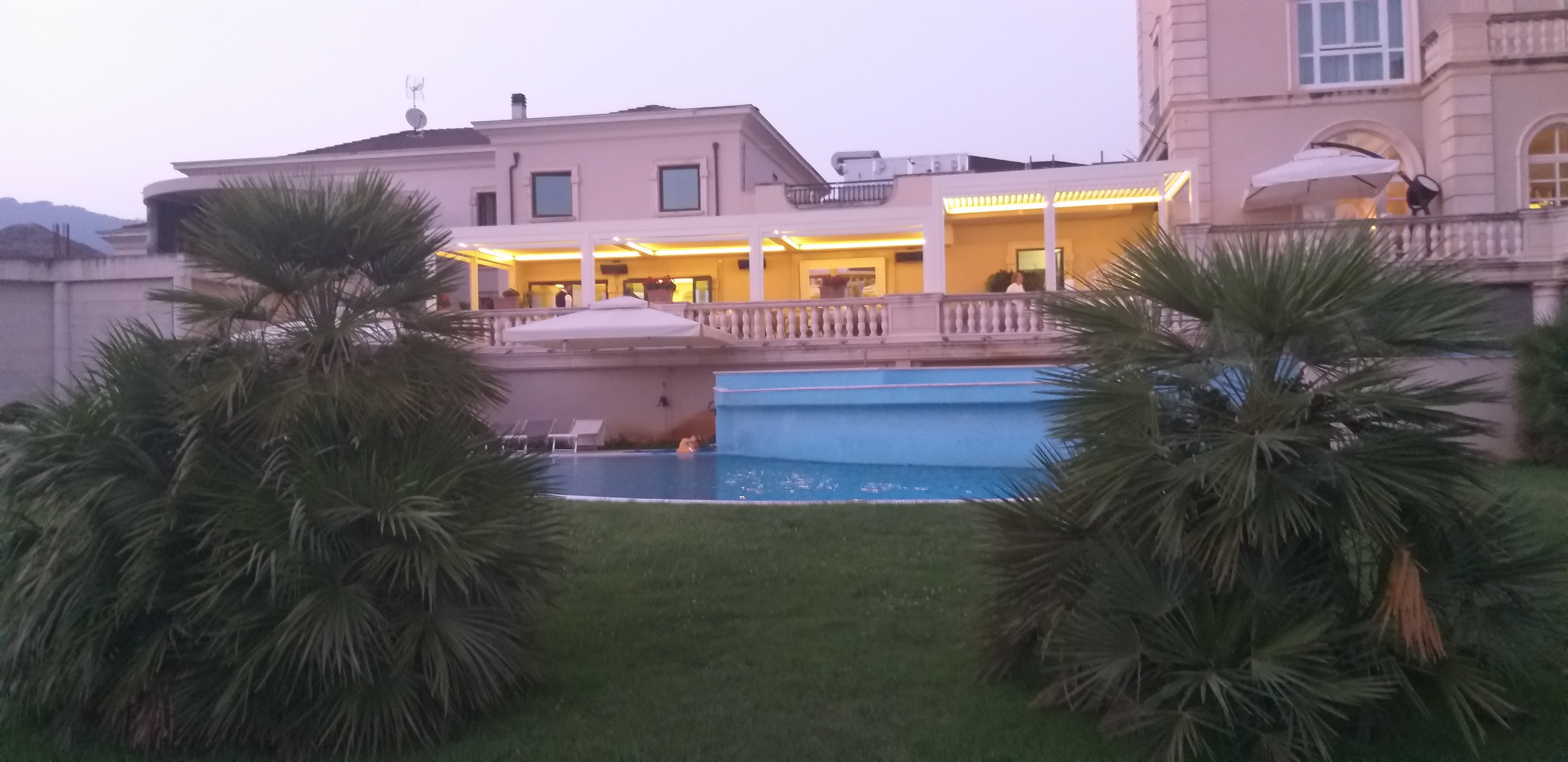 Hotel Marechiaro-泳池