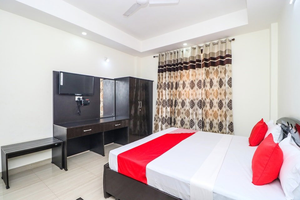 OYO 18857 Hotel Dev Bhoomi主图