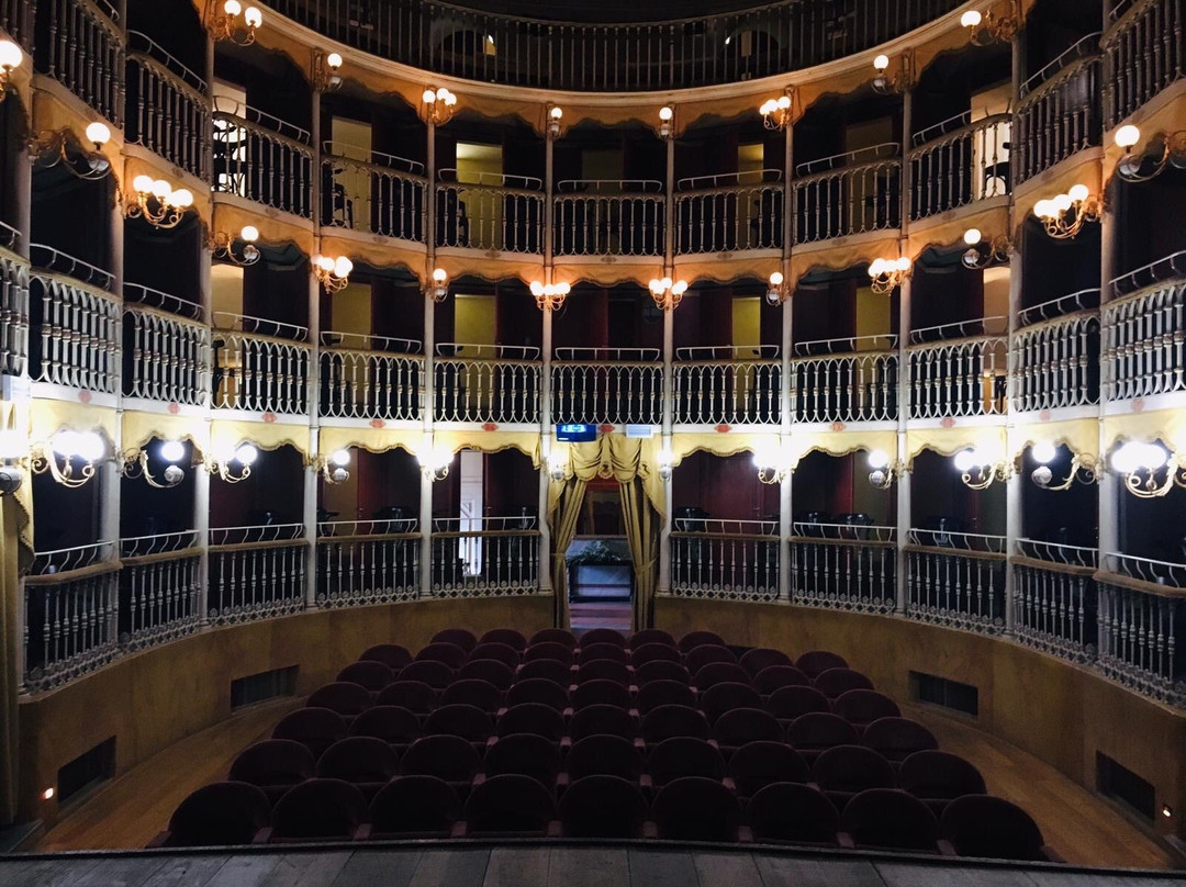 Teatro Francesco Torti-Bevagna必去景点