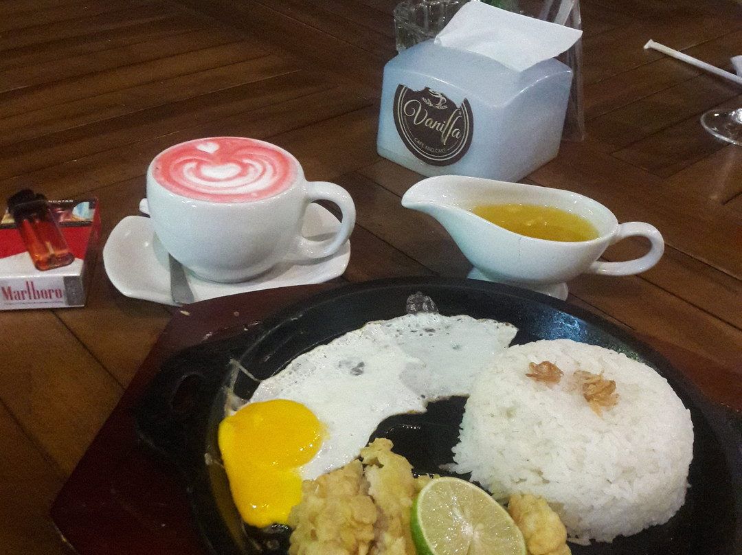 Vanilla Cafe & Sushi