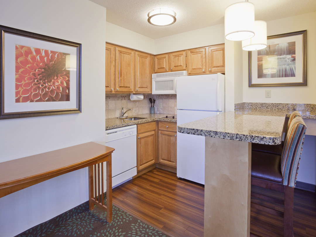 Staybridge Suites Mpls-Maple Grove/Arbor Lakes by IHG主图