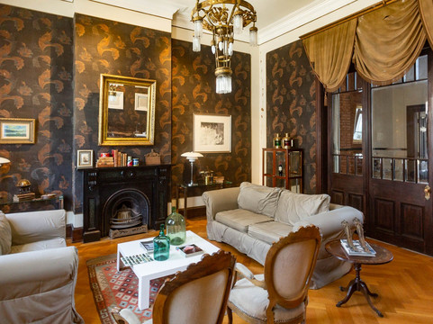 新佛加宾馆主图