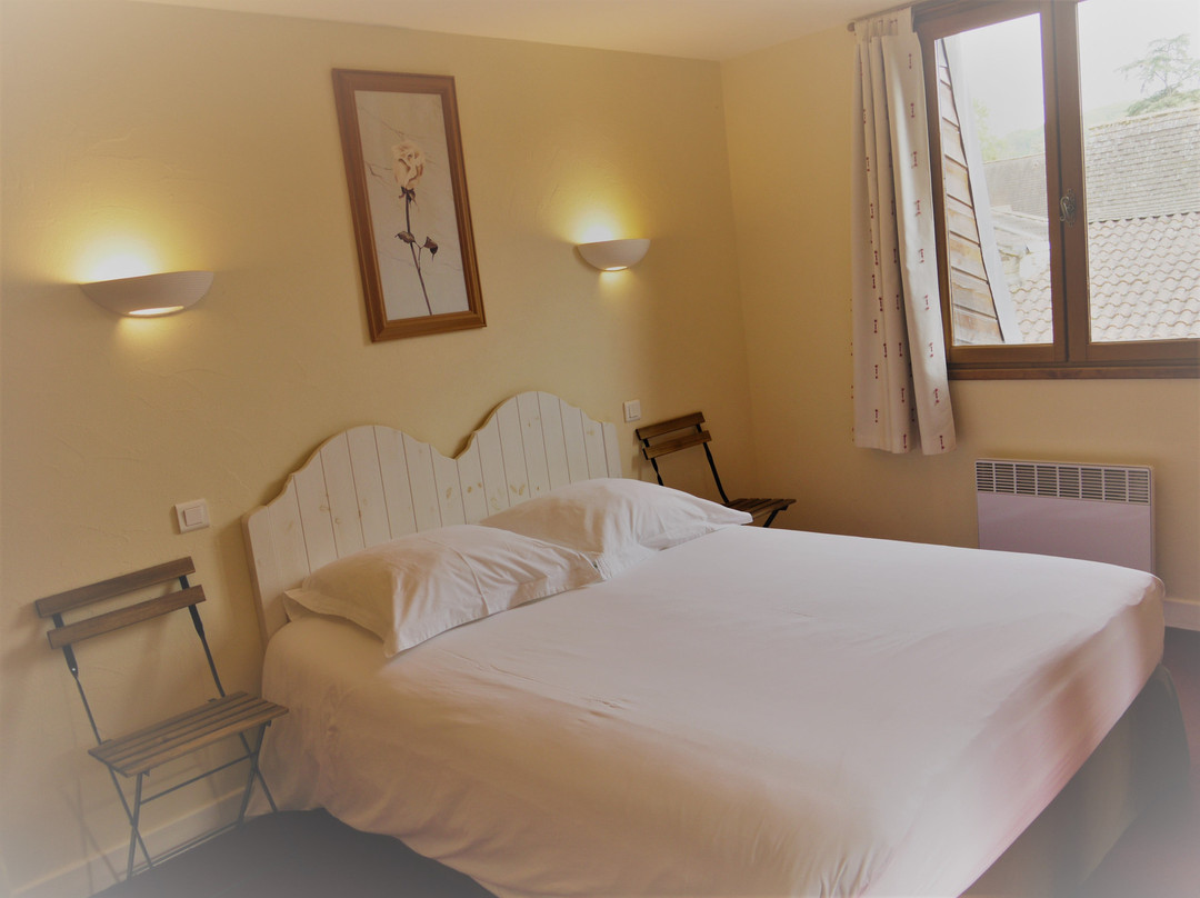 Le Trefle A Quatre Feuilles主图