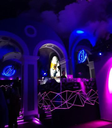 Room 13 Club-华沙必去景点