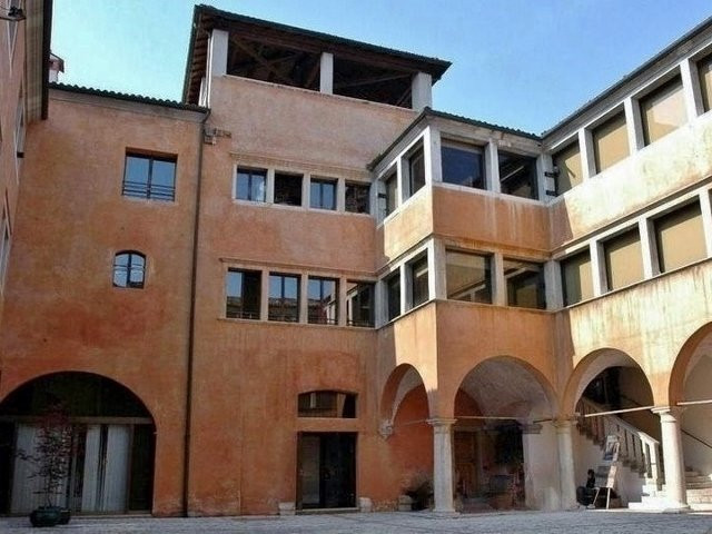 Palazzo Crepadona-贝卢诺必去景点