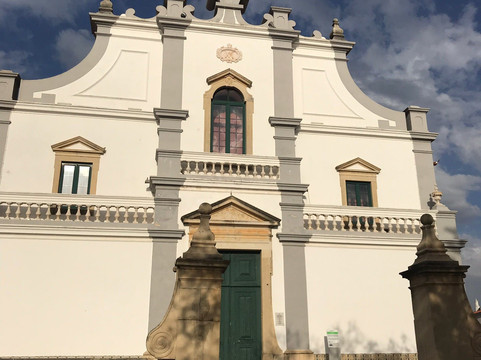 Igreja Matriz de Lagoa-拉戈阿必去景点