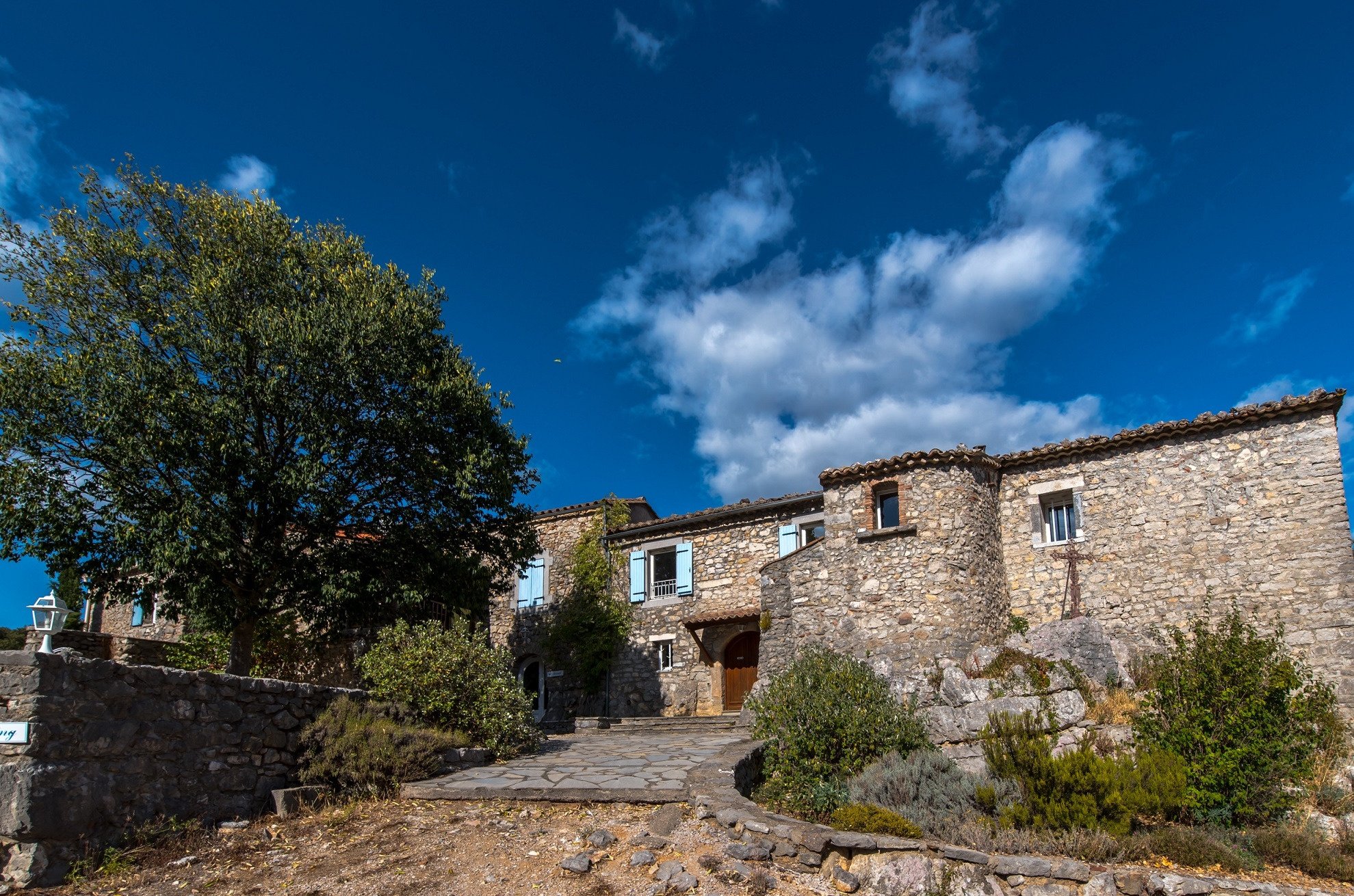 Les Hauts D'issensac-官方