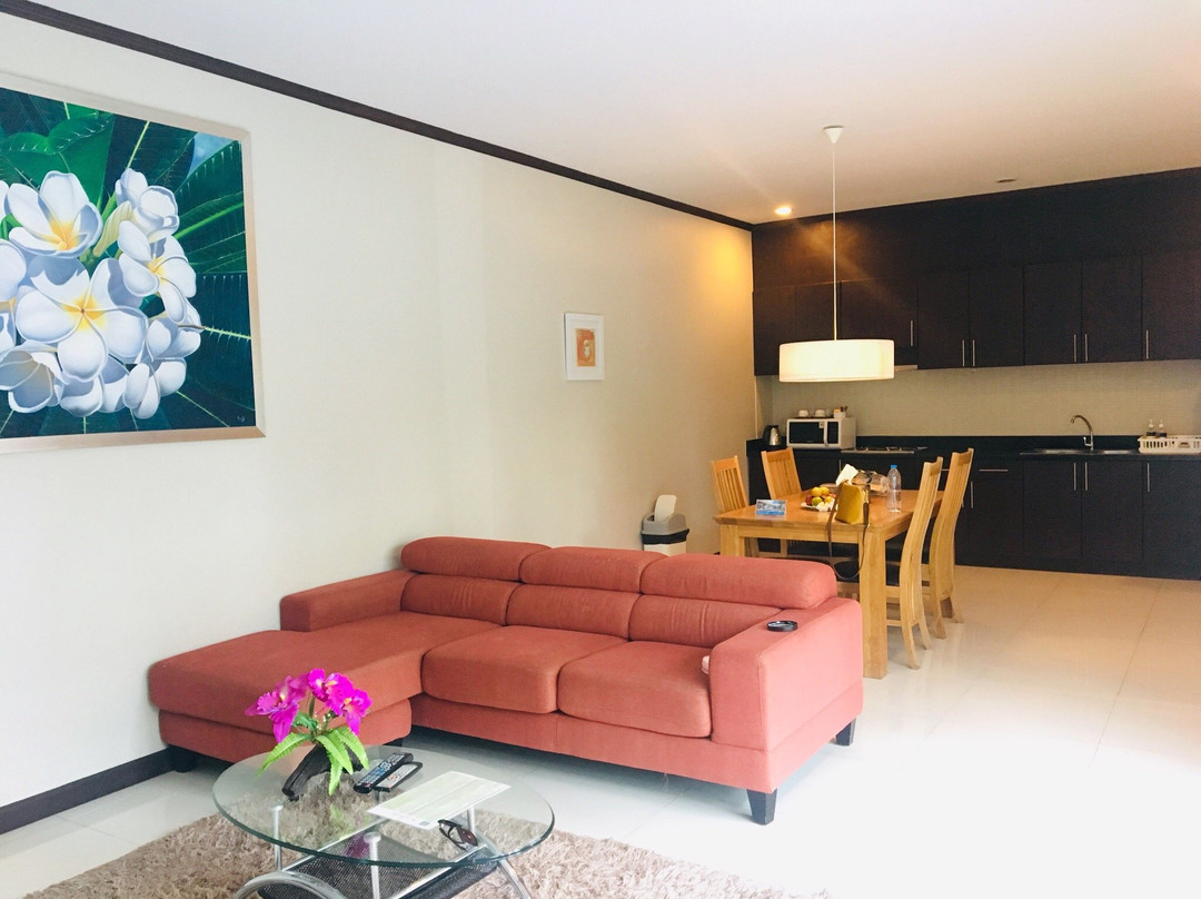 泰式时尚别墅主图