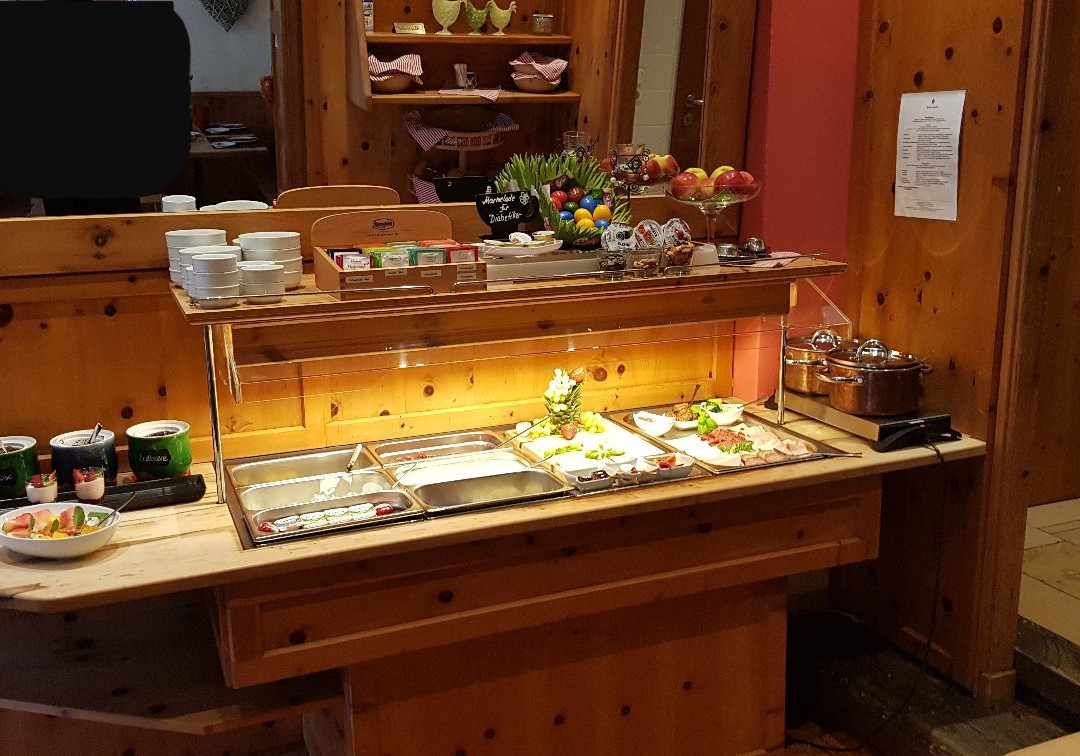琳海格酒店主图