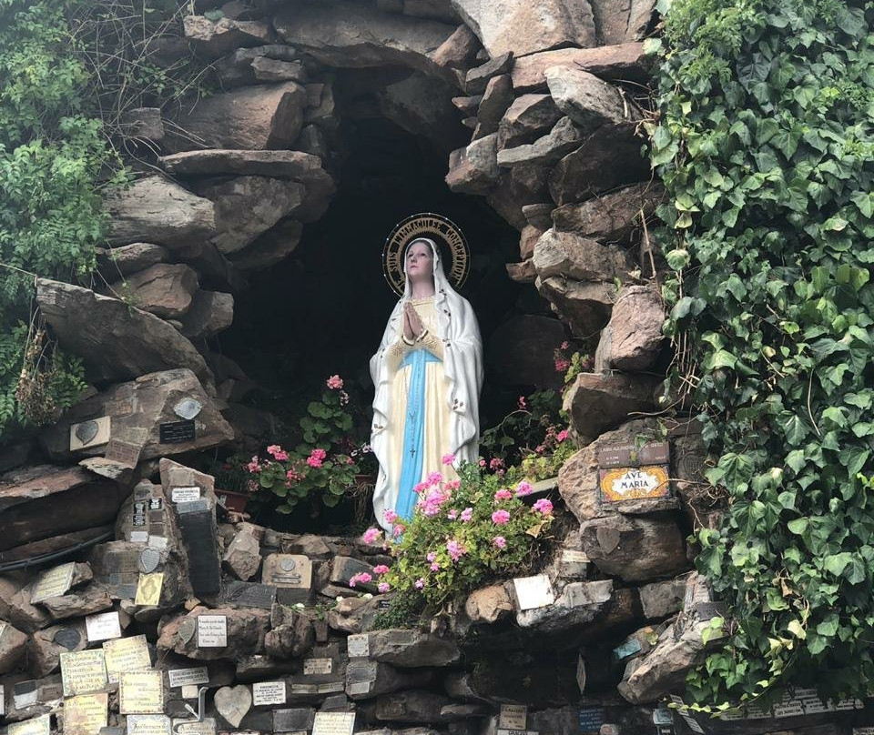 Gruta Nuestra Señora de Lourdes景点图片