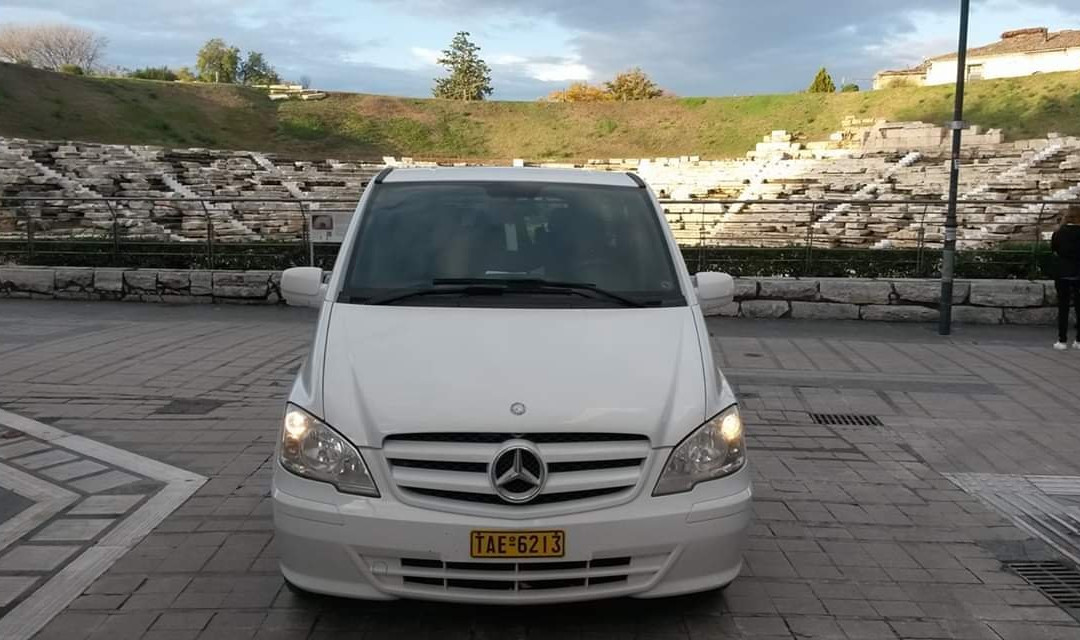 迪瓦尼拉里萨宫殿酒店主图