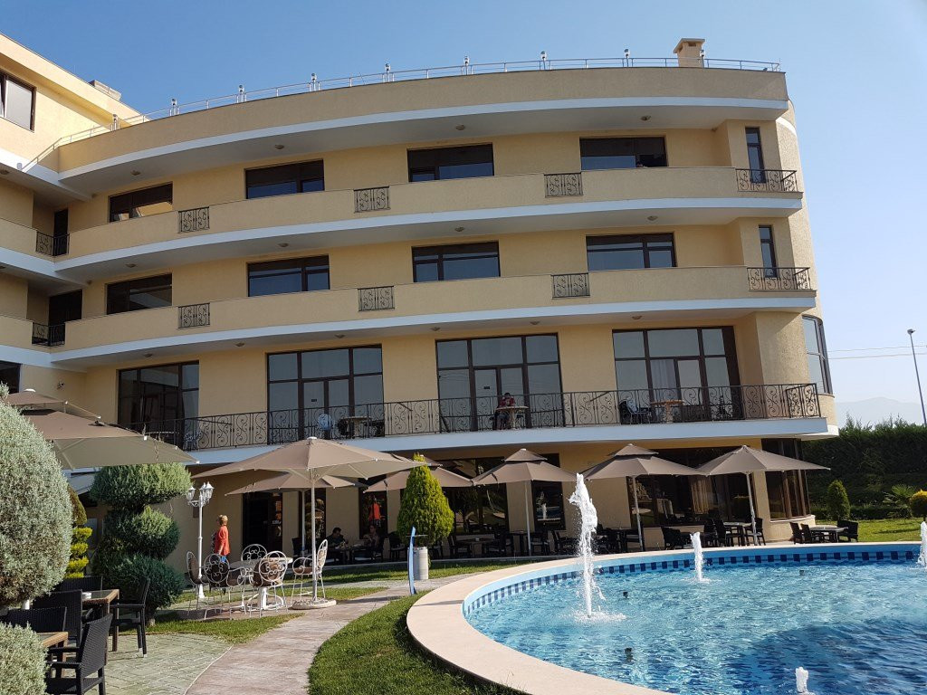 Airport Hotel Tirana主图