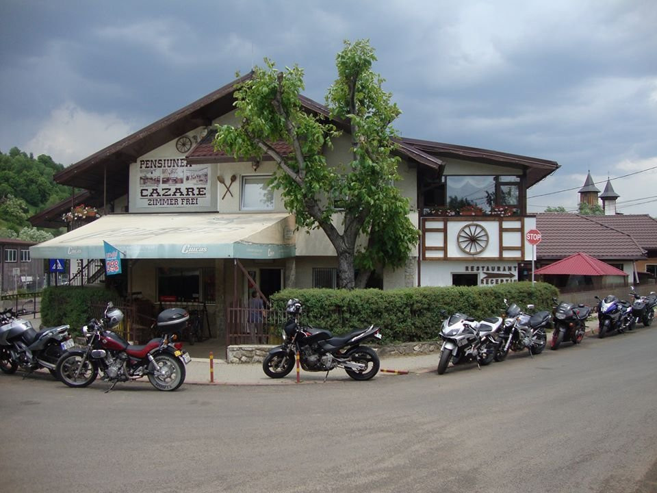 Chiriteni酒店住宿-Pensiunea Total-Ceahlau