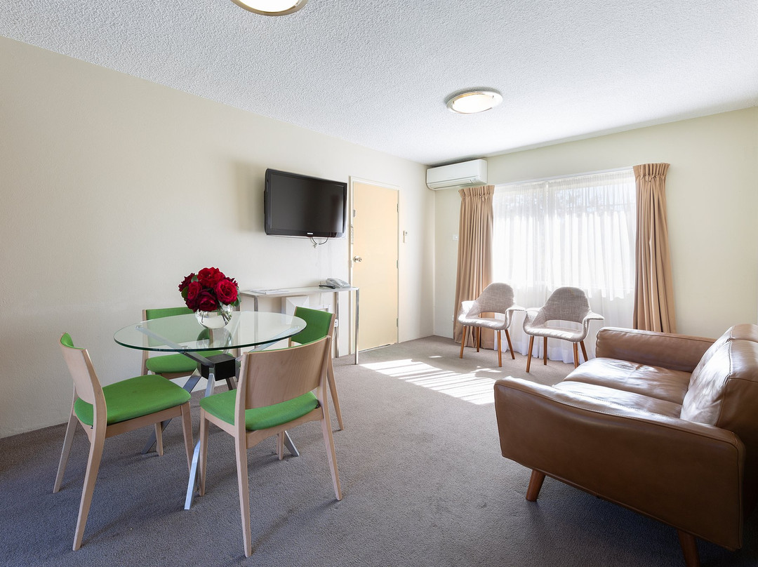 福雷斯特公寓酒店主图