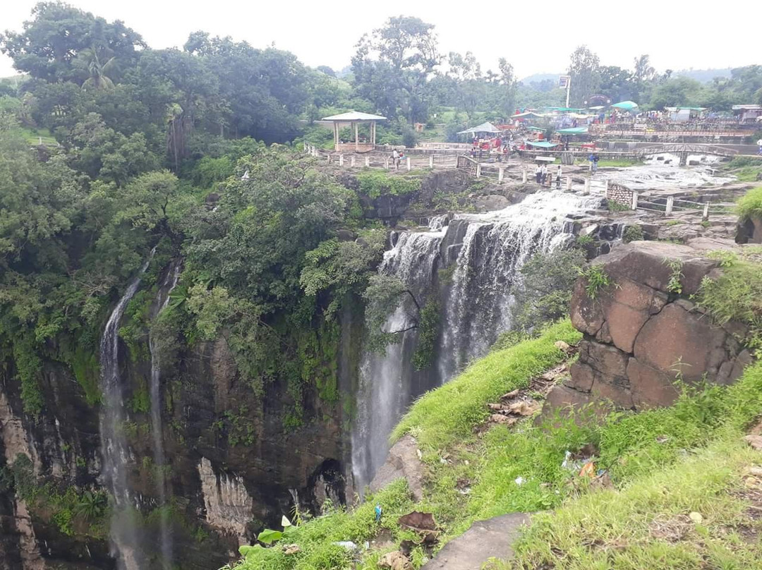 Kakra Khoh Waterfall景点图片