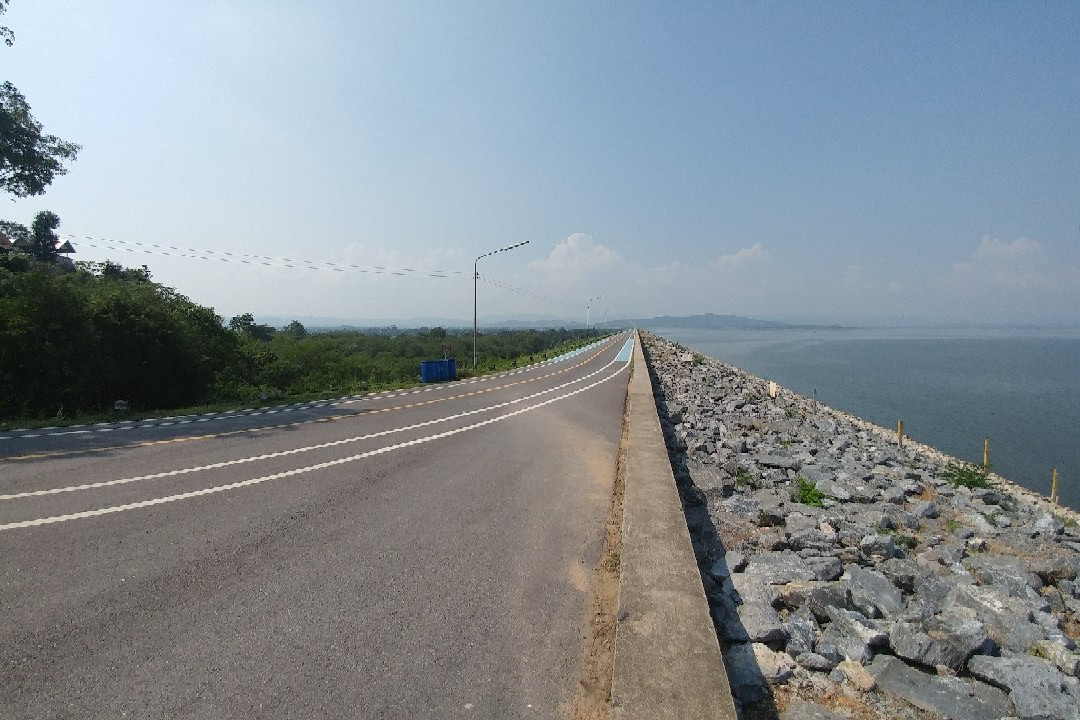 Krasiao Dam景点图片