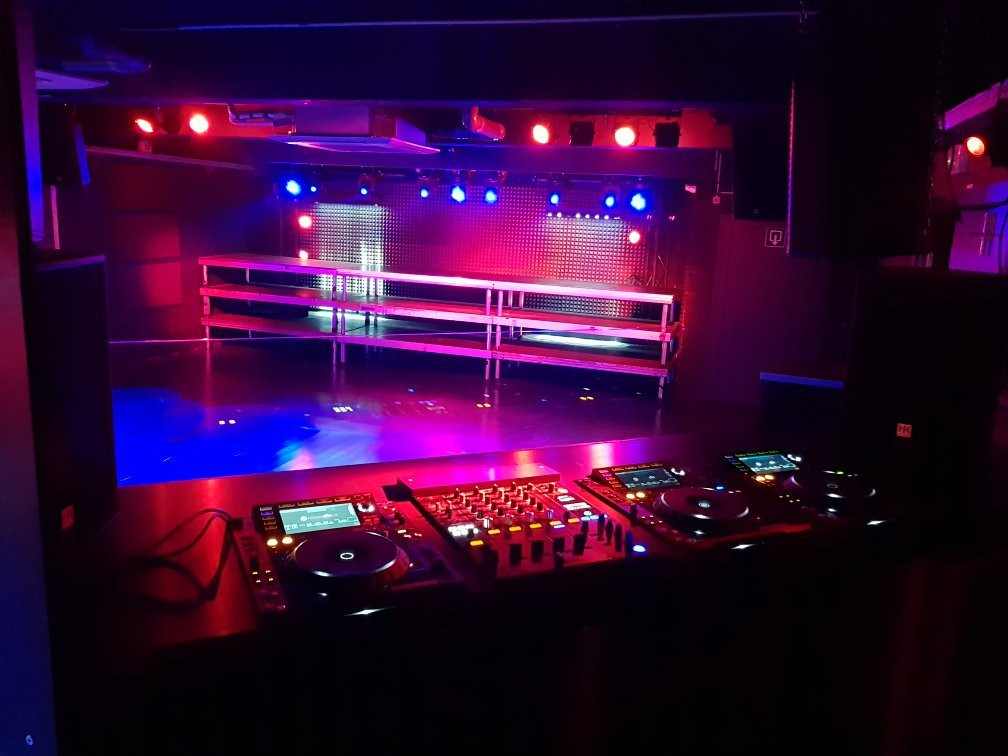 Café Café-哈瑟尔特必去景点