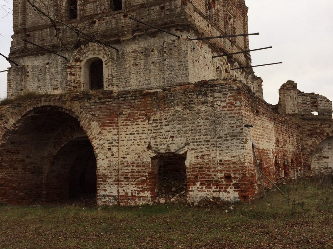 Krasny Kholm Nikolayevskiy Antoniyev Monastery景点图片