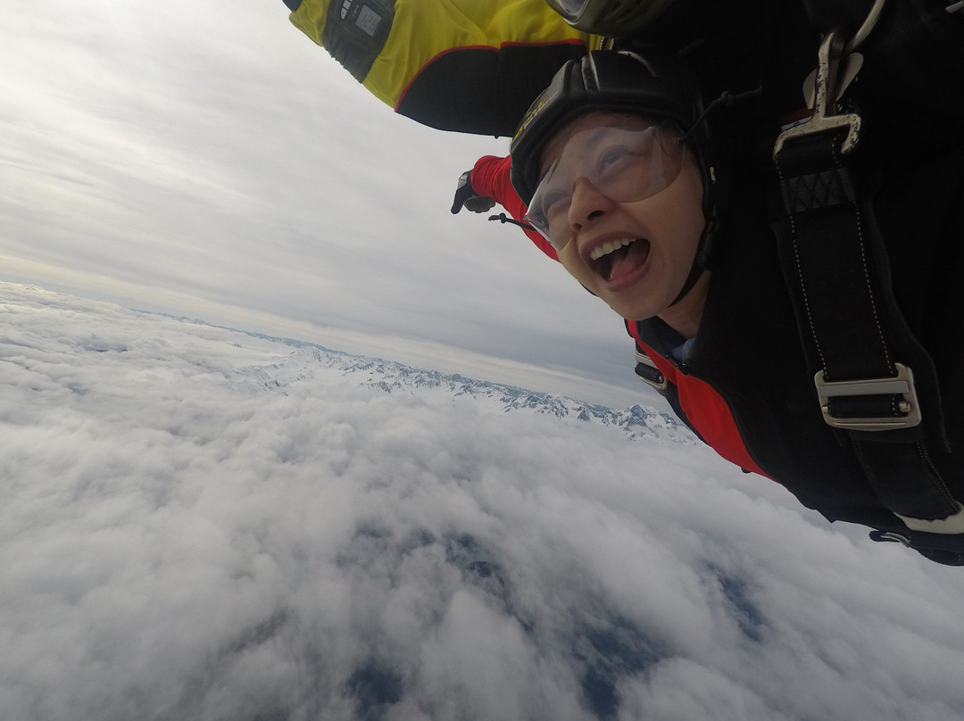 福克斯冰川跳伞景点图片