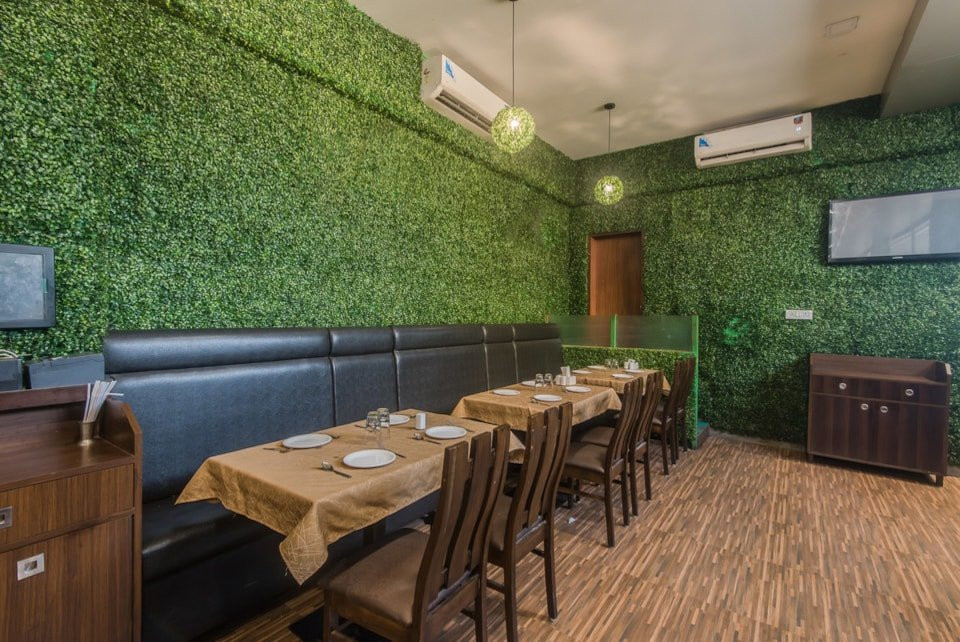 OYO 7136 Solitaire Residency主图