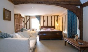 The Bell Inn Hotel主图