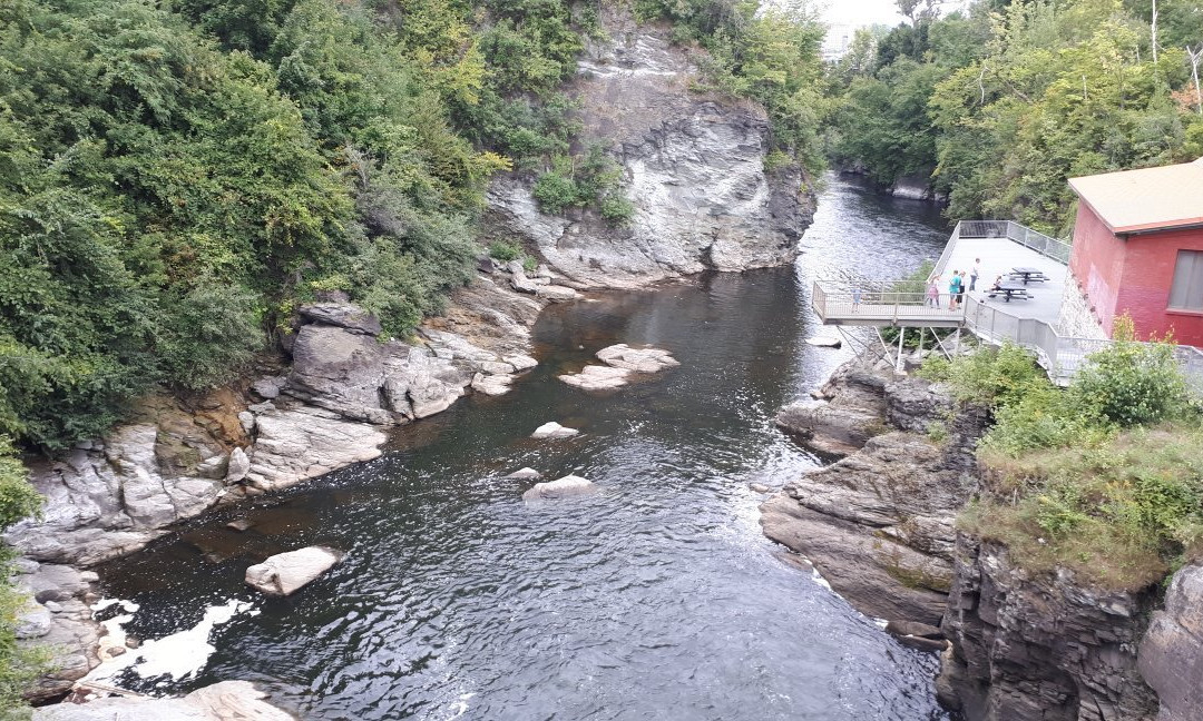 Promenade de la Gorge de la Rivière Magog-舍布鲁克必去景点