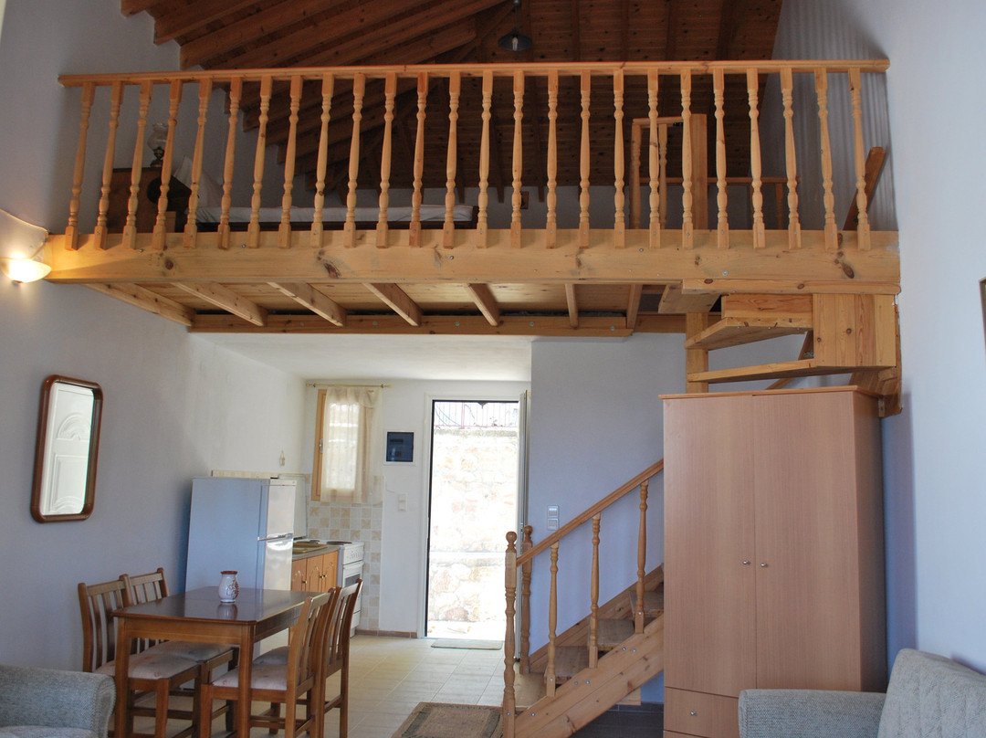 Troyan Hill Apartments主图