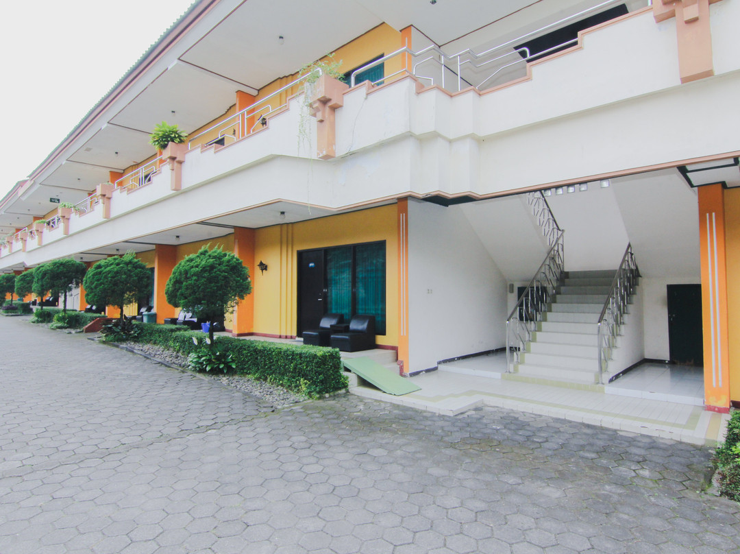 婆罗浮屠英达酒店主图